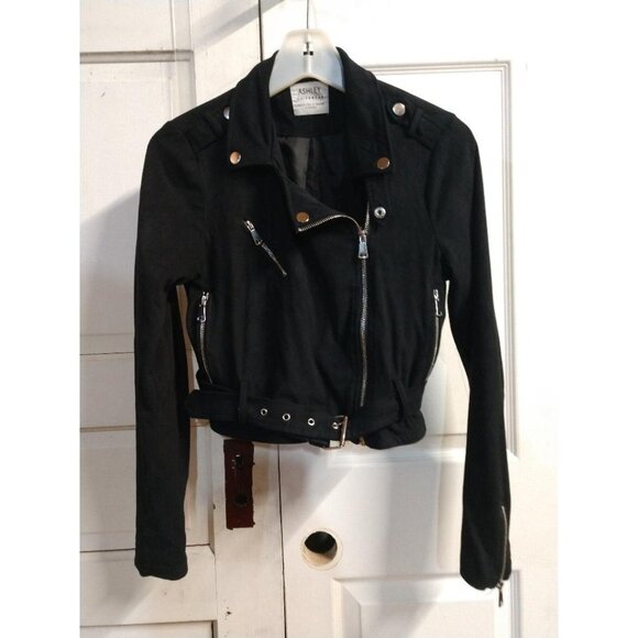 Ashley International Black Cropped Jacket S With Zipper & Belt Accents - Picture 1 of 6